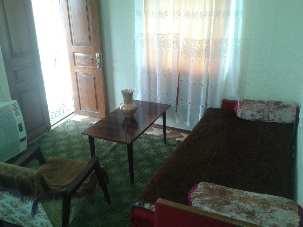 Guesthouse Angelina-Koko ซิคนาคี ภายนอก รูปภาพ